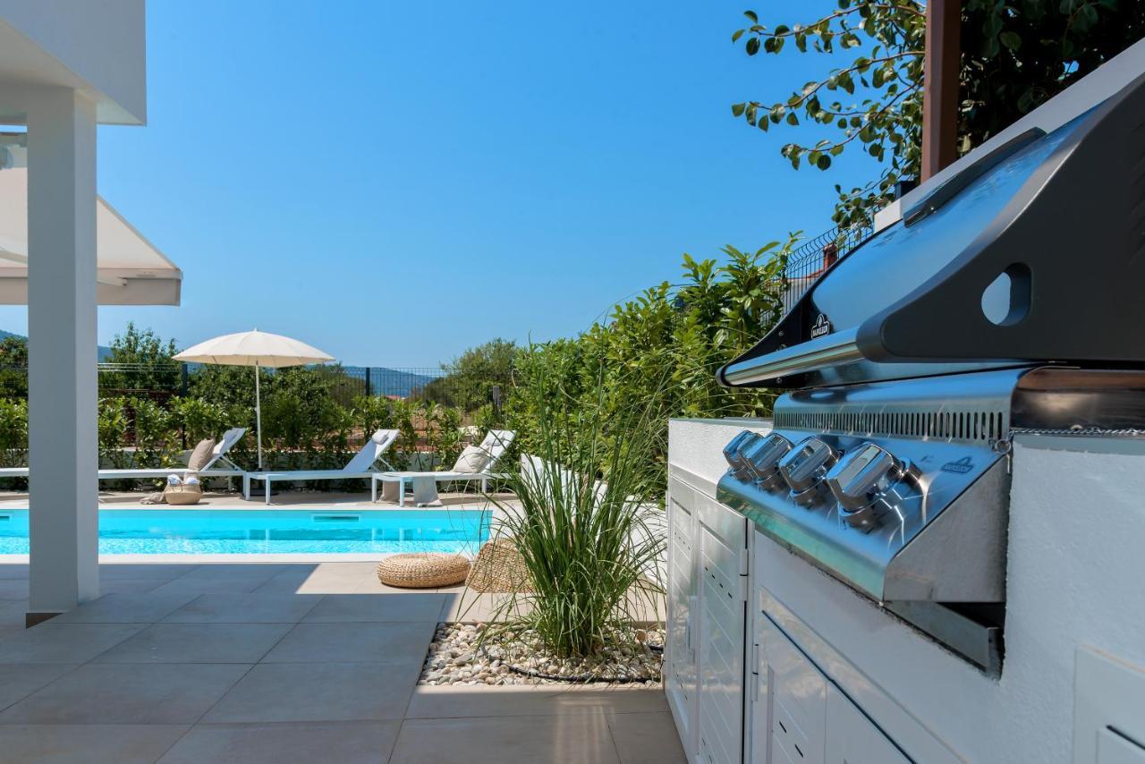 Marula Holiday Home - With Heated Pool Marina Esterno foto